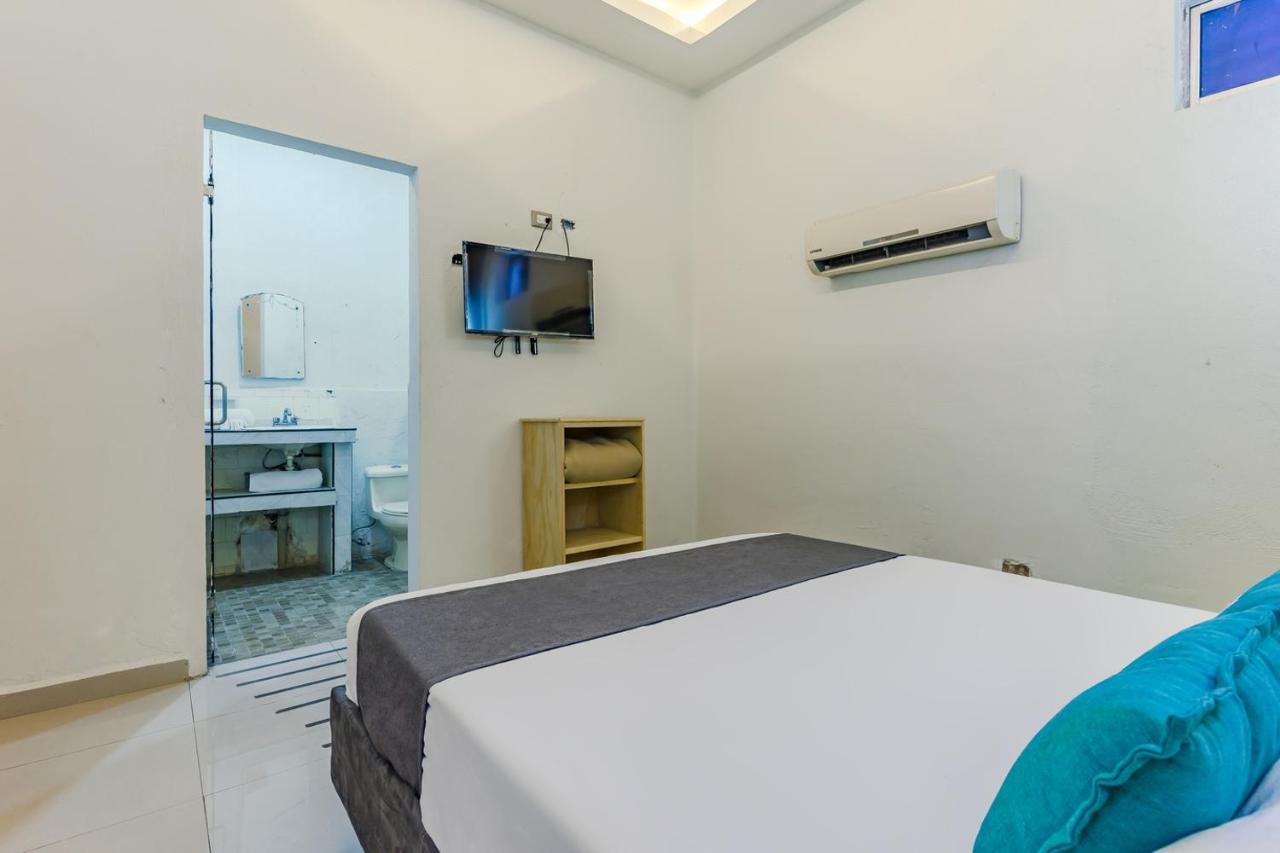 Ayenda Blue Cristal Hotel มอนแตร์เรย์ ภายนอก รูปภาพ